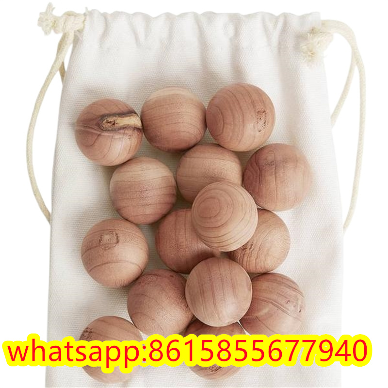 Wholesale natural fresh red cedar wood balls moth balls