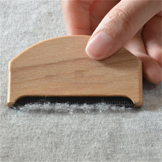 Sweater Fuzz Comb and Wool Pilling Remover for Delicate Clothing